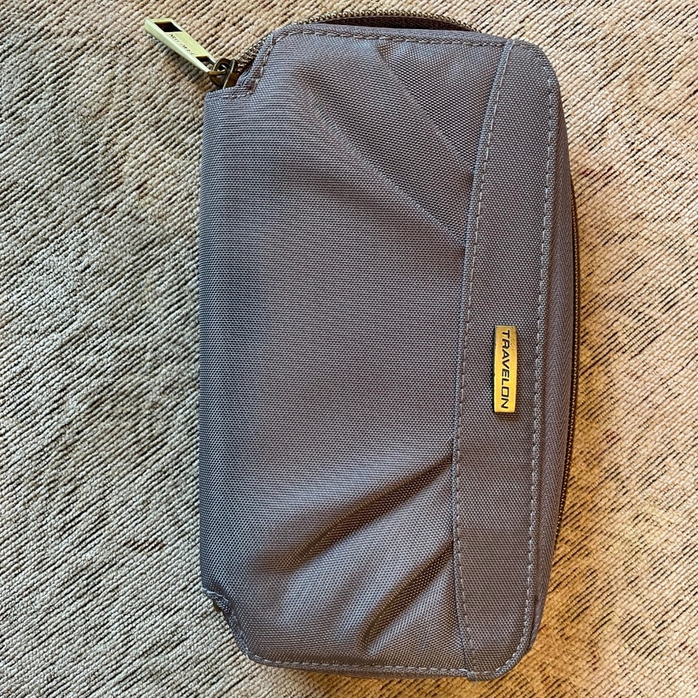 Travelon zip around wallet- gray